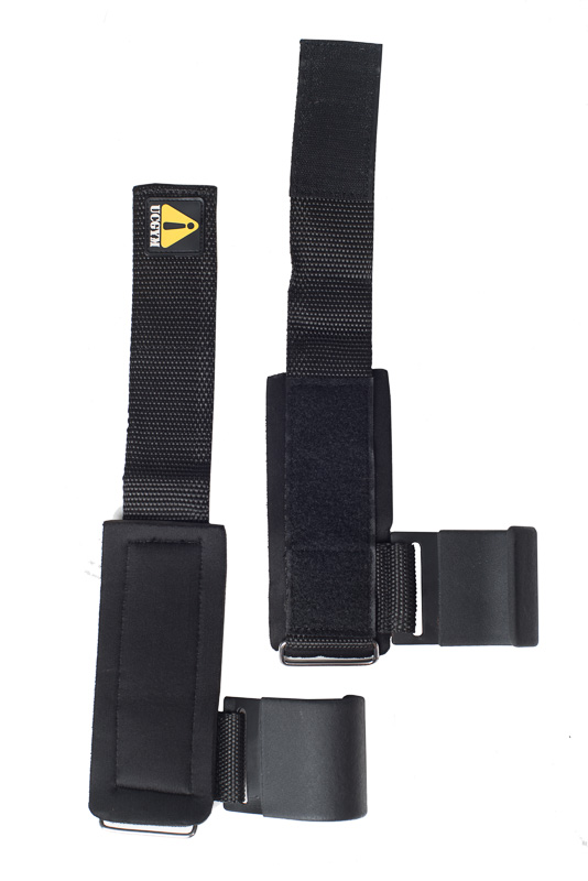 Wrist Wraps with Lifting Hooks by UCGYM